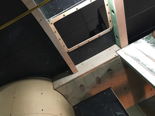 Lancaster Bomber Set Build - wireless op window